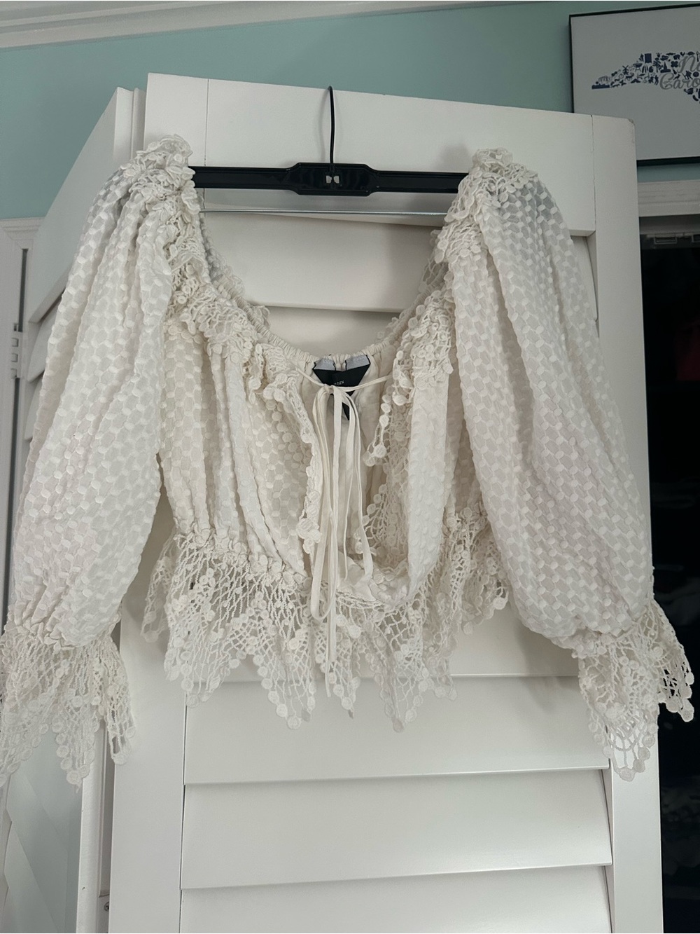 Bohemian White Lace Crop Top with Puff Sleeves